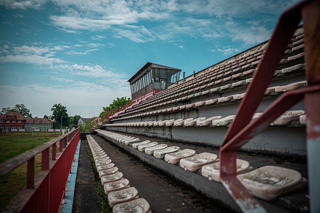 24球16助，拉菲尼亚是本赛季第2位参与进球40+的五大联赛球员.